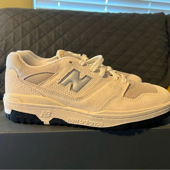 New Balance 550 Sea Salt Timberwolf Sneakers NWT - Picture 4 of 6